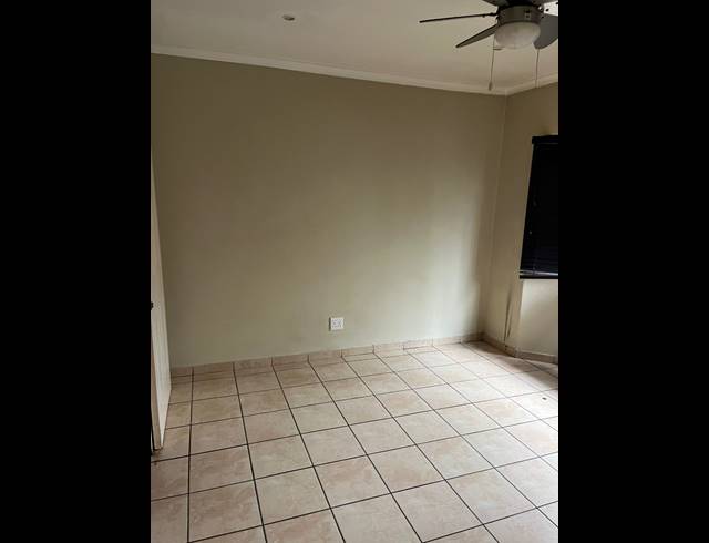 2 BEDROOM SIMPLEX TO LET IN MONTCLAIR